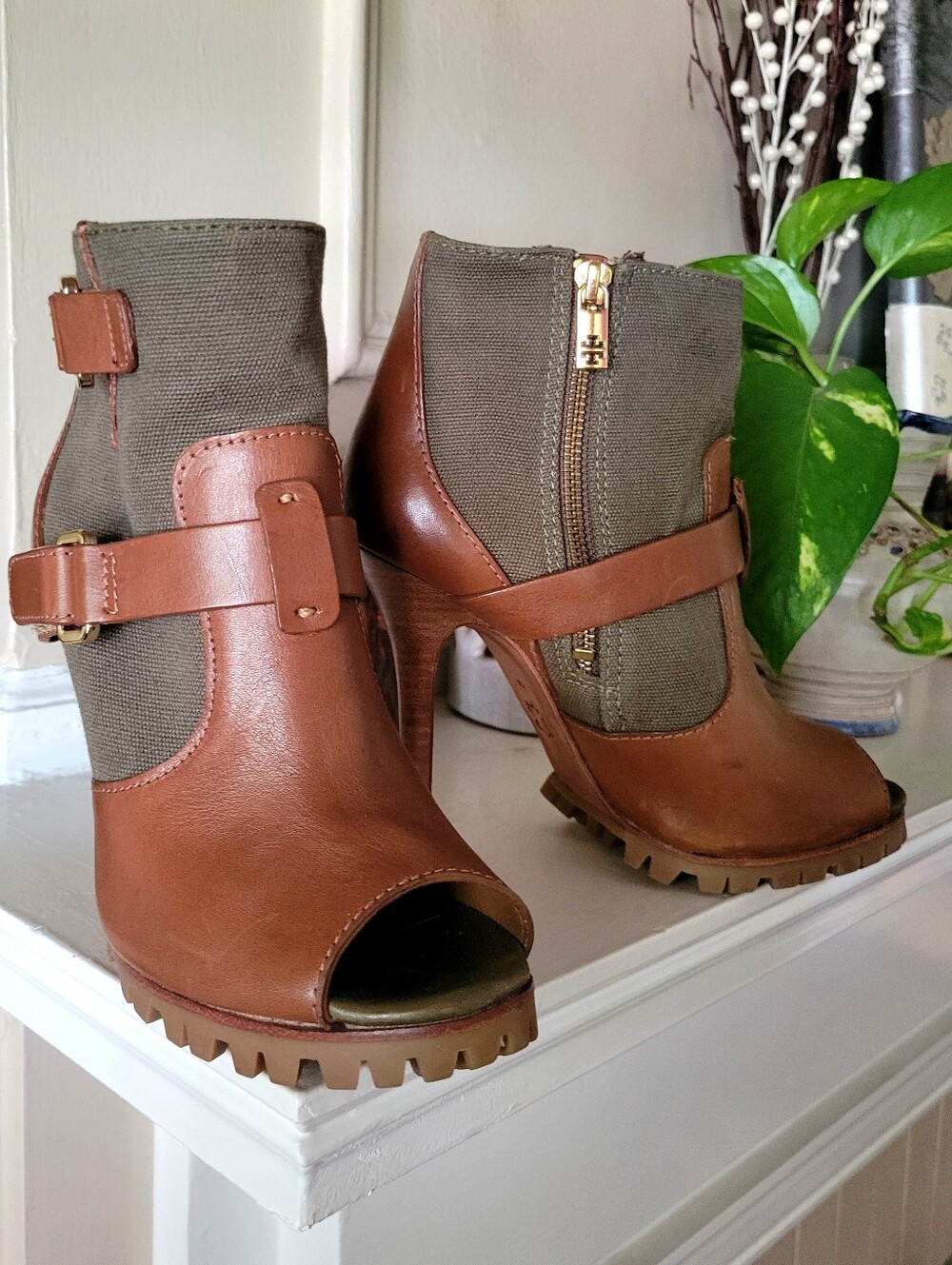 Tory Burch Size 7 Oren Cognac & Olice Green Ankle Boots Heels